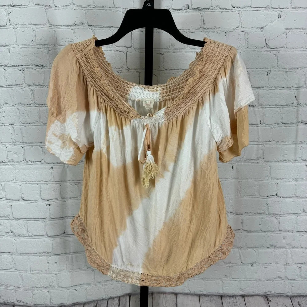 Surf Gypsy Tan and White Tir Dye Boho Tie Front Top Size Medium